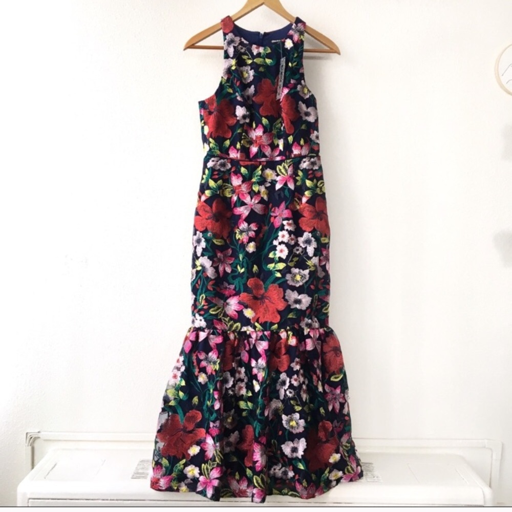 LOOKING FOR THIS DRESS - Gianni bini embroidered midi dress.